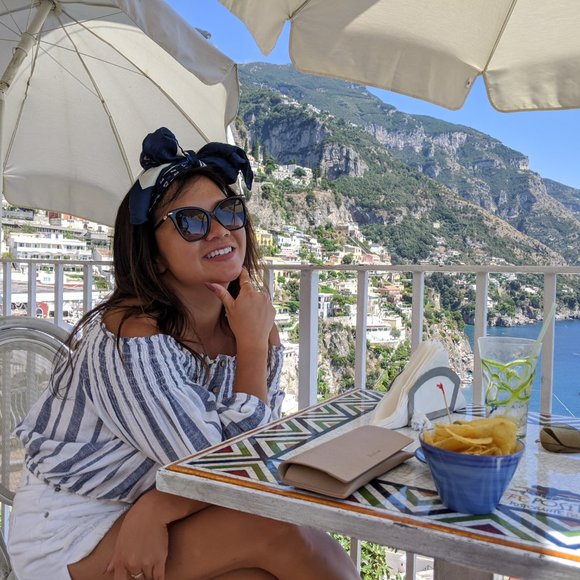 Meet your Posher: Thank you for shopping with Vintage Cuore! - Picture 2 of 2